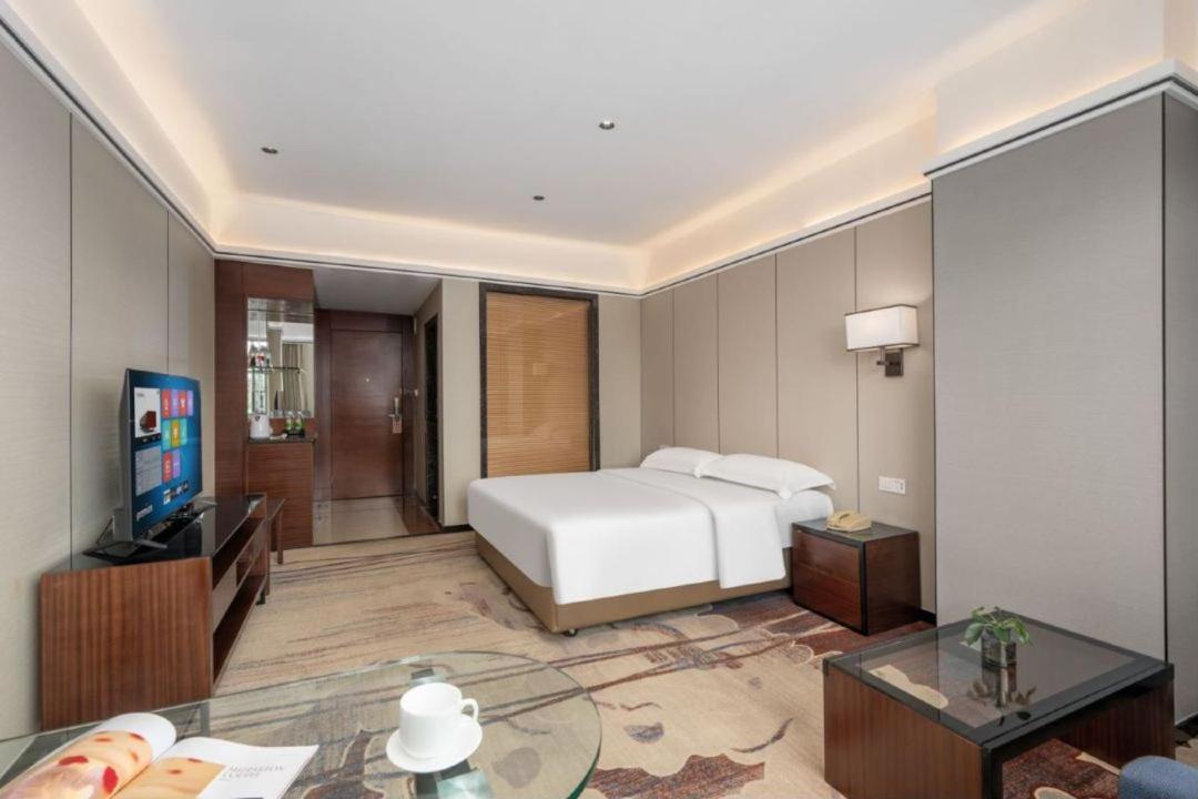 Mizparton Hotel South Qianjin Road Heshan  Exteriör bild
