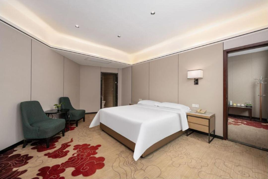 Mizparton Hotel South Qianjin Road Heshan  Exteriör bild
